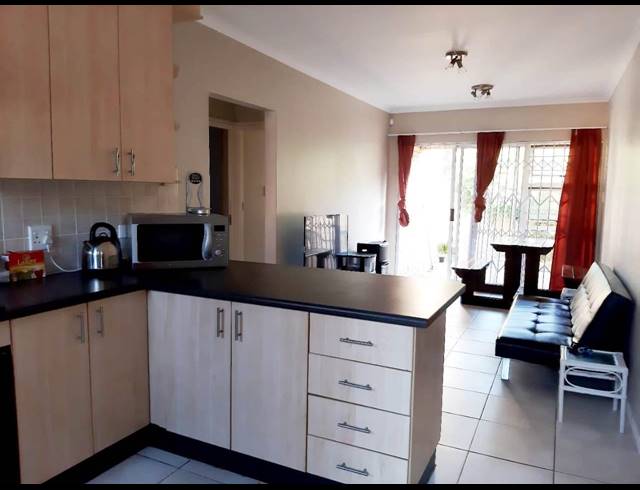 3 BEDROOM TOWNHOUSE RENTED IN WALMER HEIGHTS